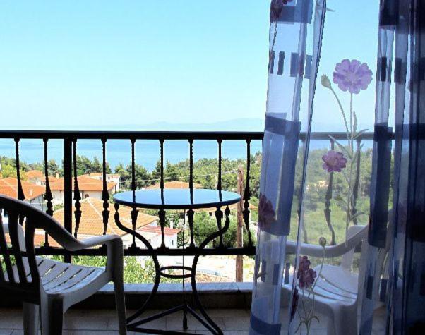 كريوبيجي Skentos Hotel المظهر الخارجي الصورة